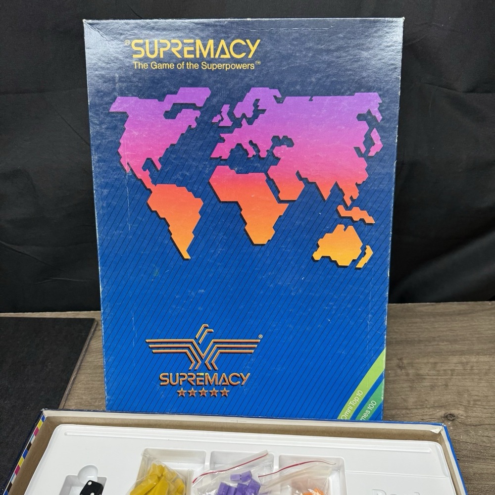 1989 Supremacy Game of the Superpowers Board Game Missing 1 Die